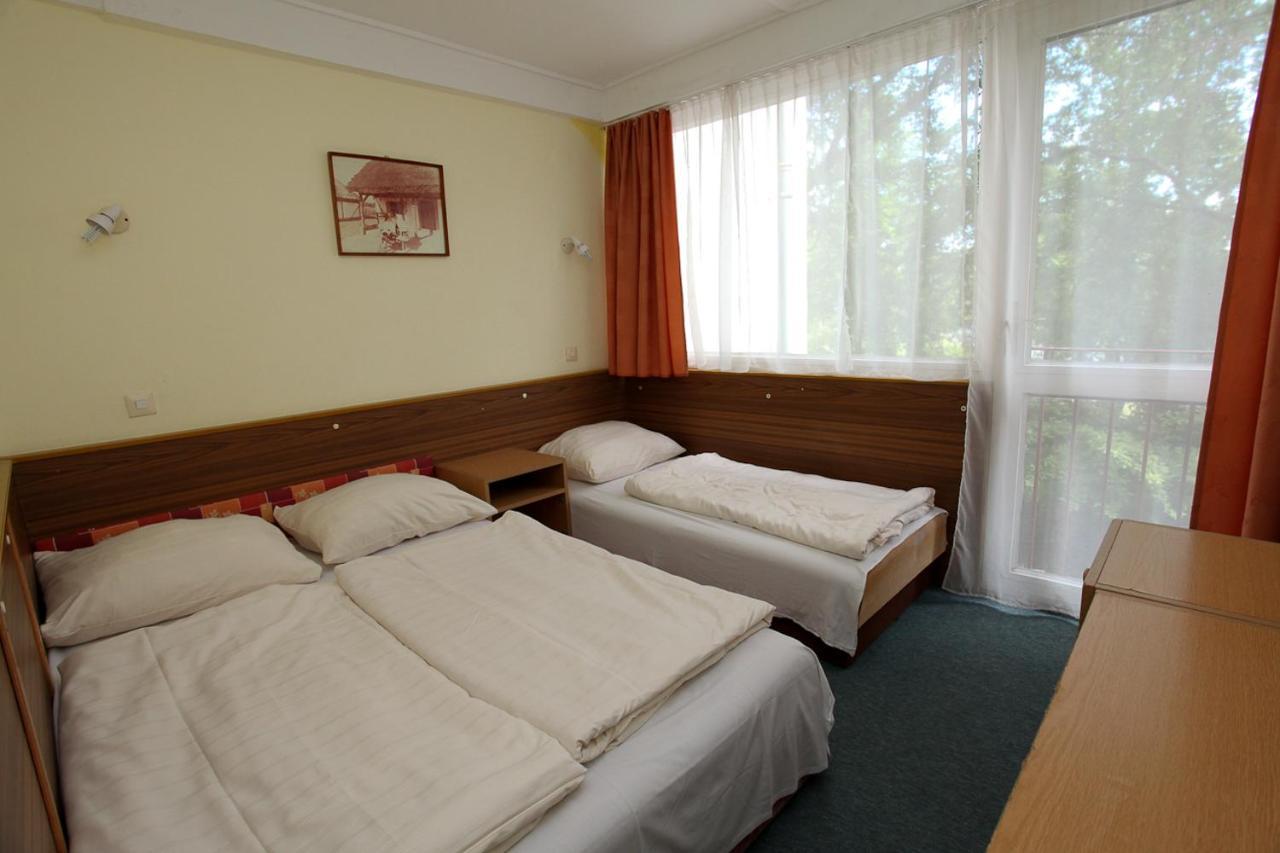 Rev Szallo Balaton Otel Szántód Dış mekan fotoğraf