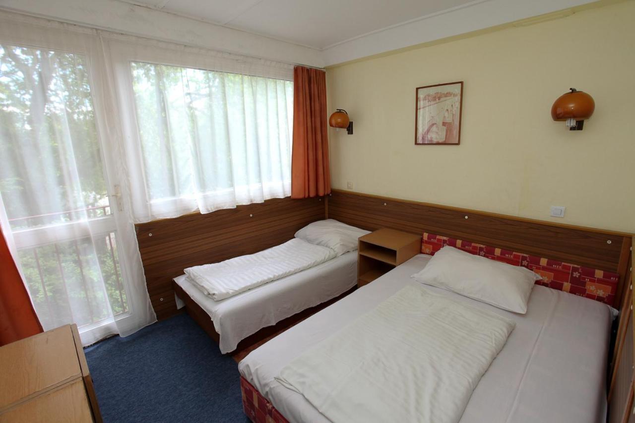 Rev Szallo Balaton Otel Szántód Dış mekan fotoğraf